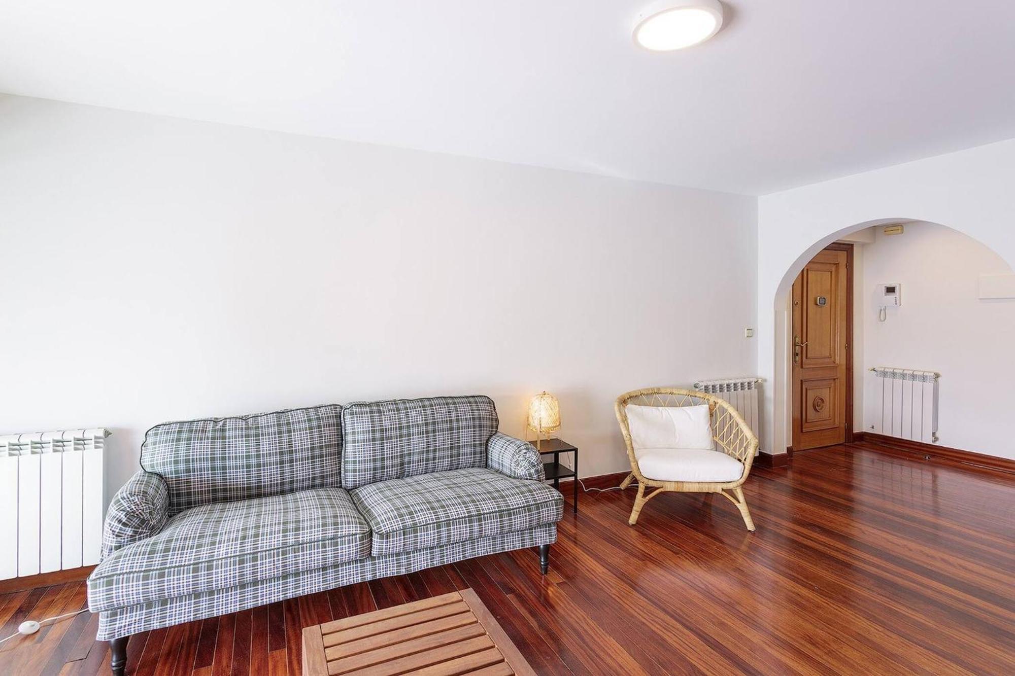 Earra - Casa Damatxo, Terraza, 1 Minuto A La Playa, Zona Tranquila Apartment Zarautz Exterior photo